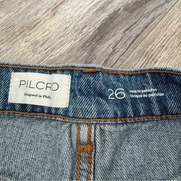 NWOT! Anthropologie Pilcro Denim Shorts with Button Fly and Raw Hem - Picture 7 of 8